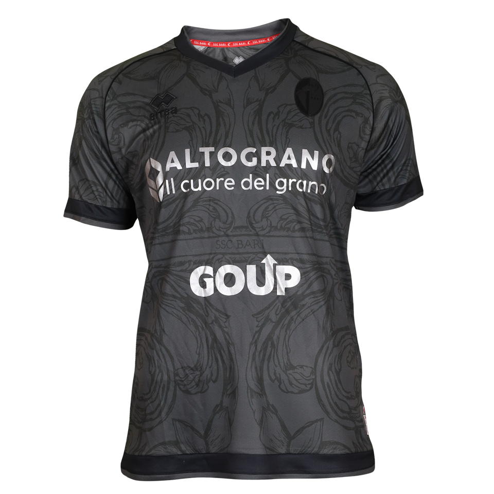 Mattia Maita S.S.C. Bari shirt