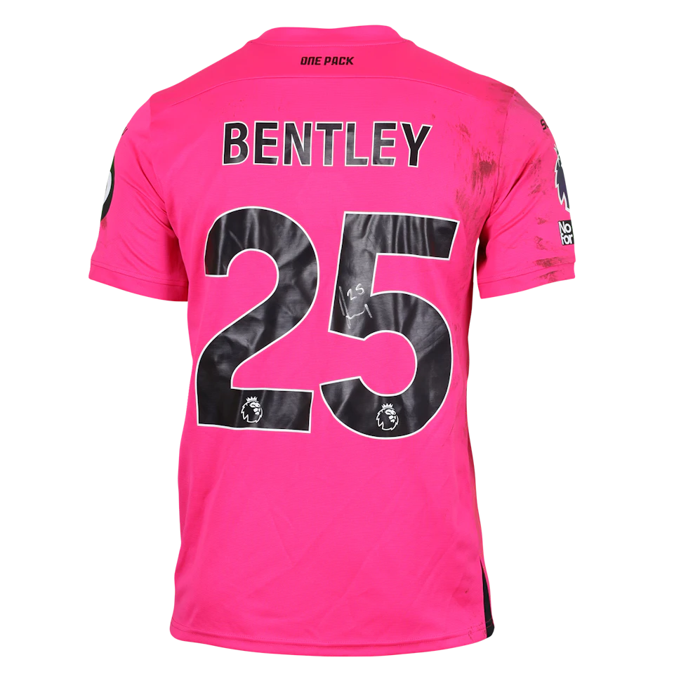 Daniel Bentley Wolverhampton Wanderers jersey