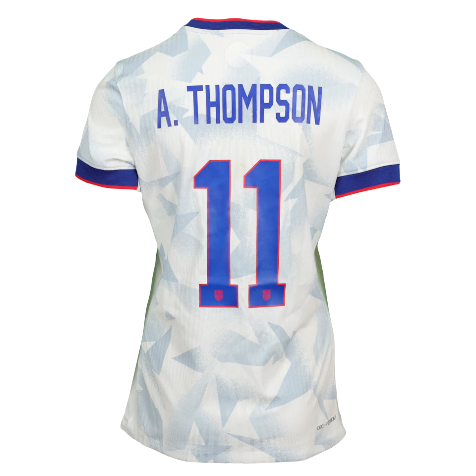 Alyssa Thompson United States W camisa.