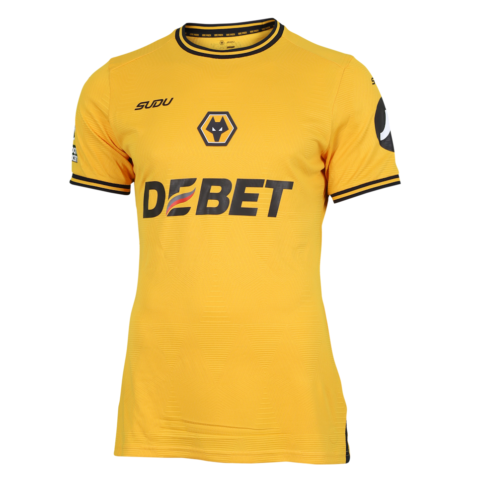 Hee-Chan Hwang Wolverhampton Wanderers shirt