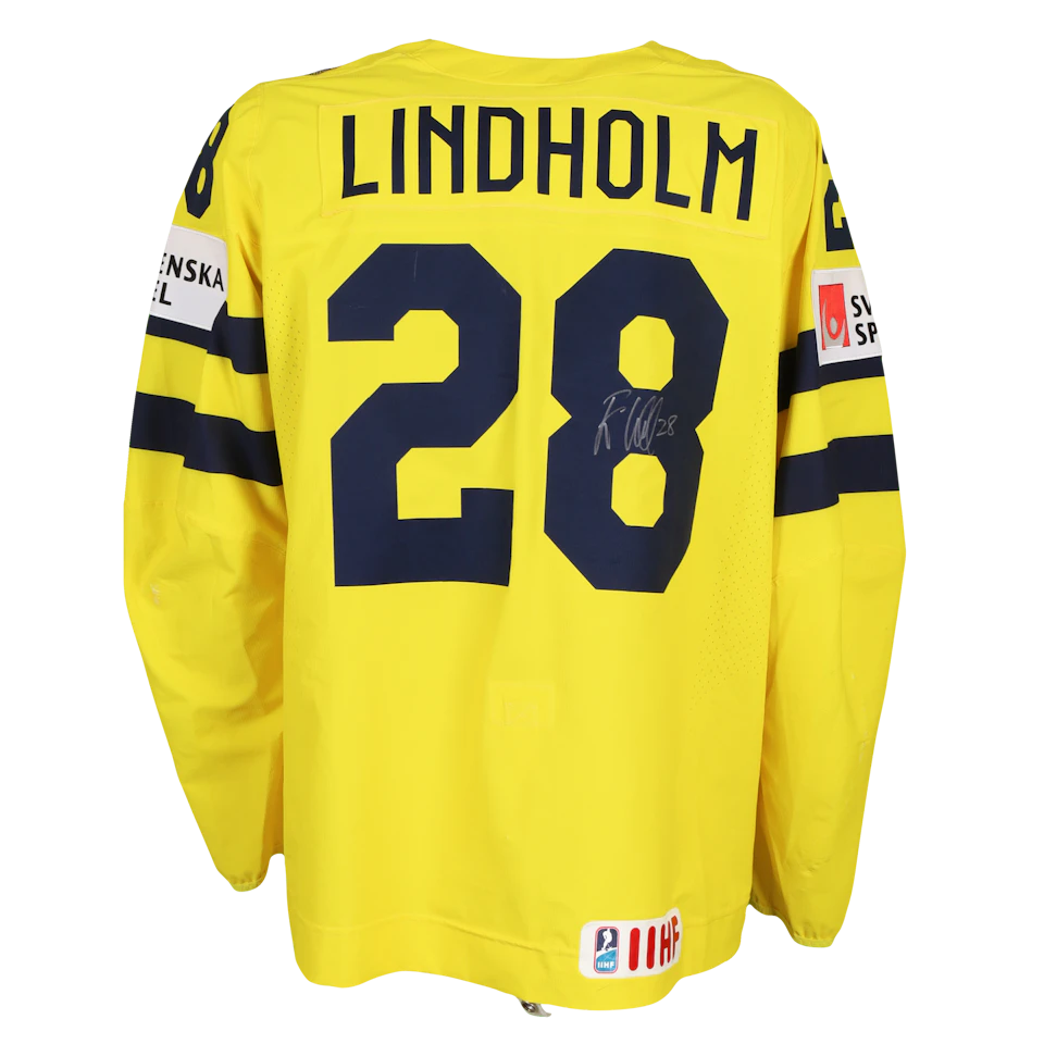 Elias Lindholm