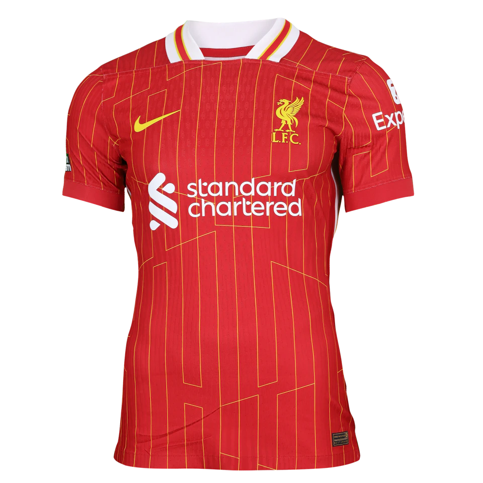 来自Liverpool的Andrew Robertson球衣