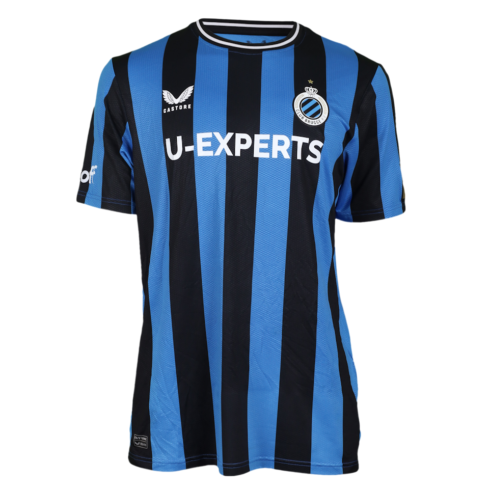 Raphael Onyedika Club Brugge shirt