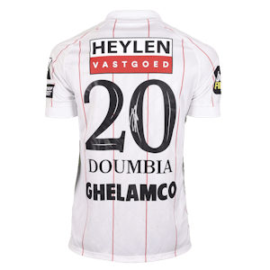 Mahamadou Doumbia Royal Antwerp FC のシャツ