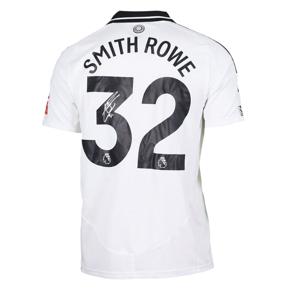 Fulham 팀의 Emile Smith Rowe 셔츠