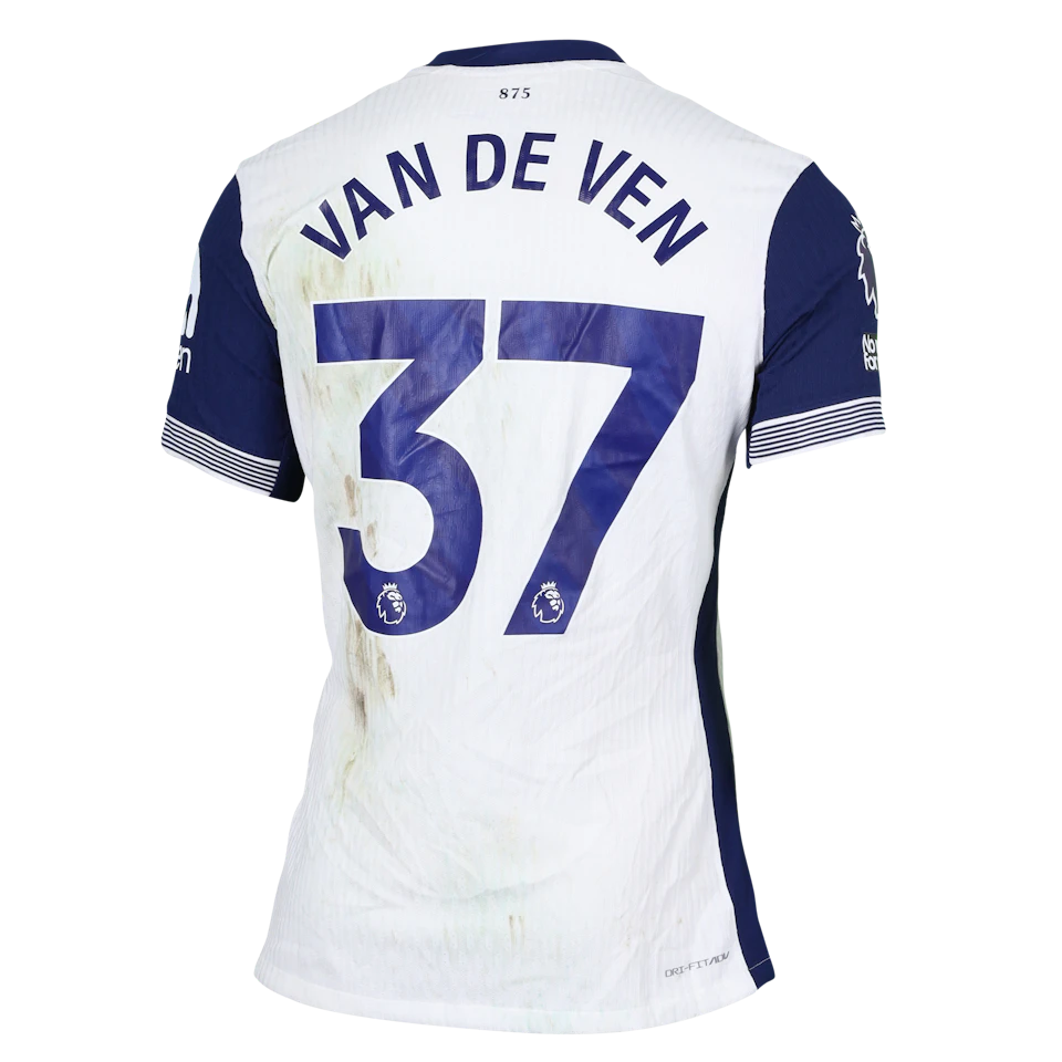Tottenham Hotspur 팀의 Micky van de Ven 셔츠