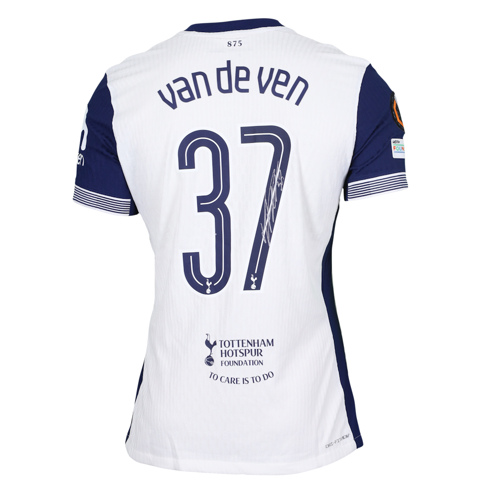 Mickey van de Ven Tottenham Hotspur shirt
