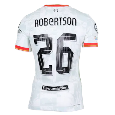 来自Liverpool的Andrew Robertson球衣
