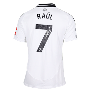 Raúl Jiménez Fulham shirt