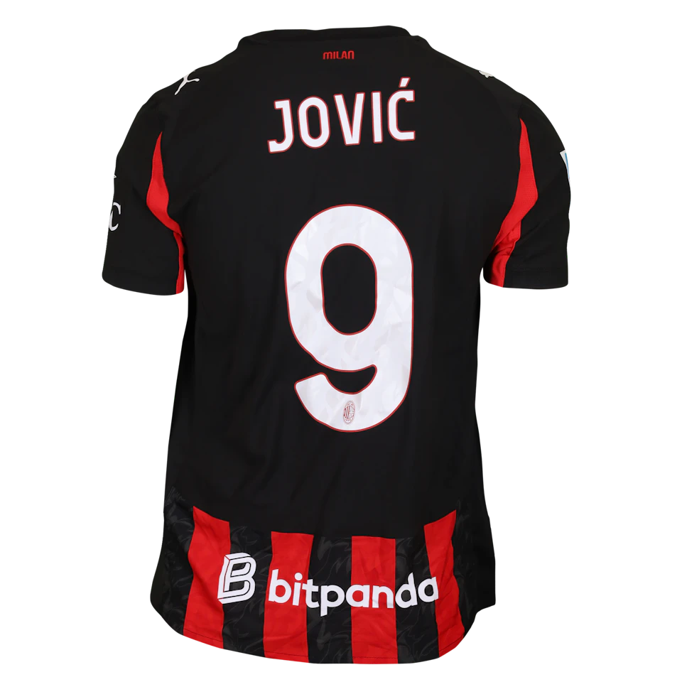 Luka Jović AC Milan forması