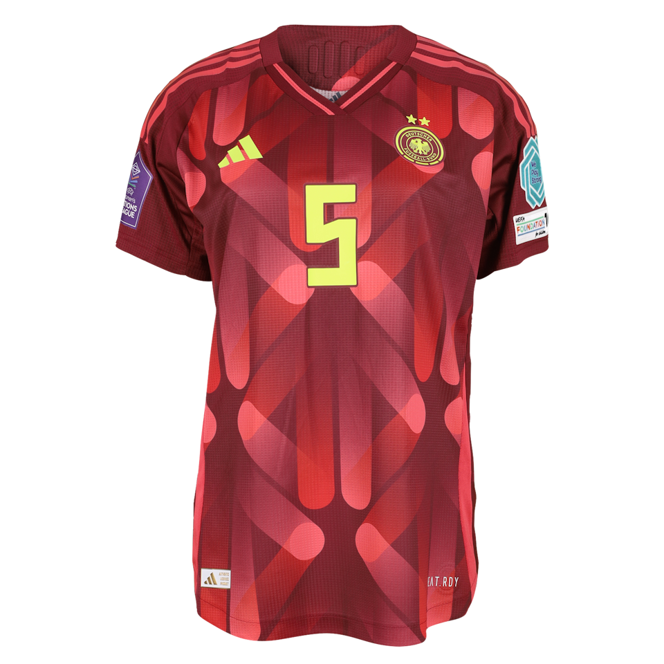Shirt van Carlotta Wamser Germany W