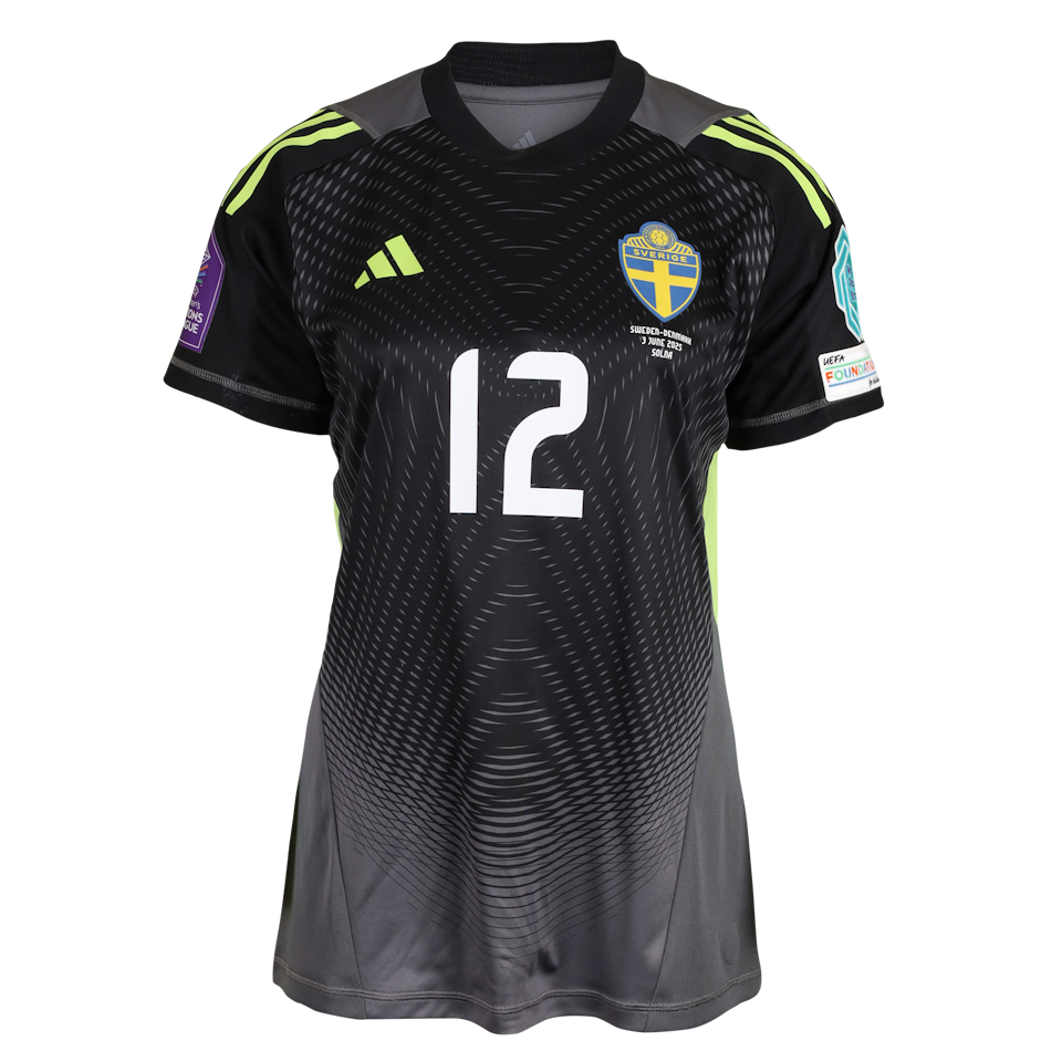 Jennifer Falk Sweden W shirt