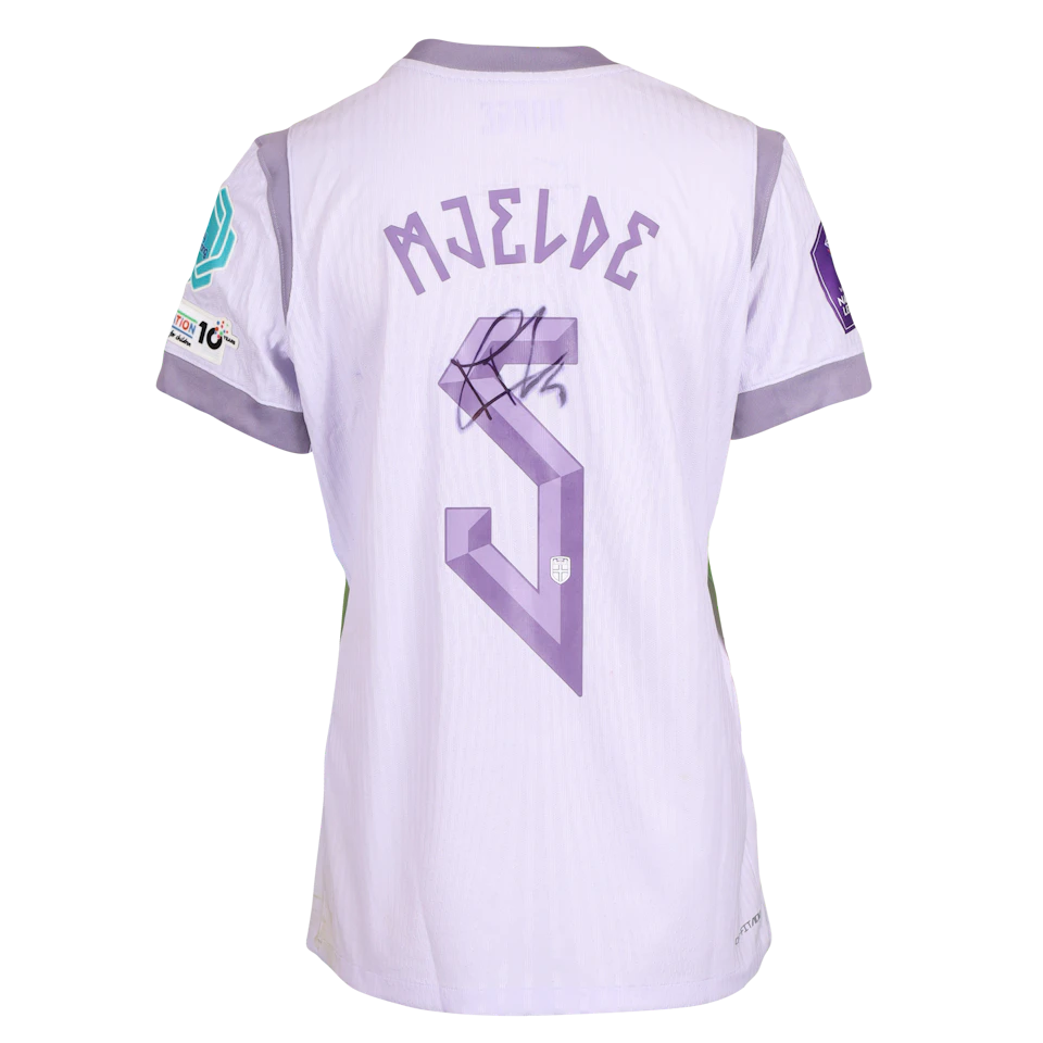 来自Norway W的Maren Nævdal Mjelde球衣