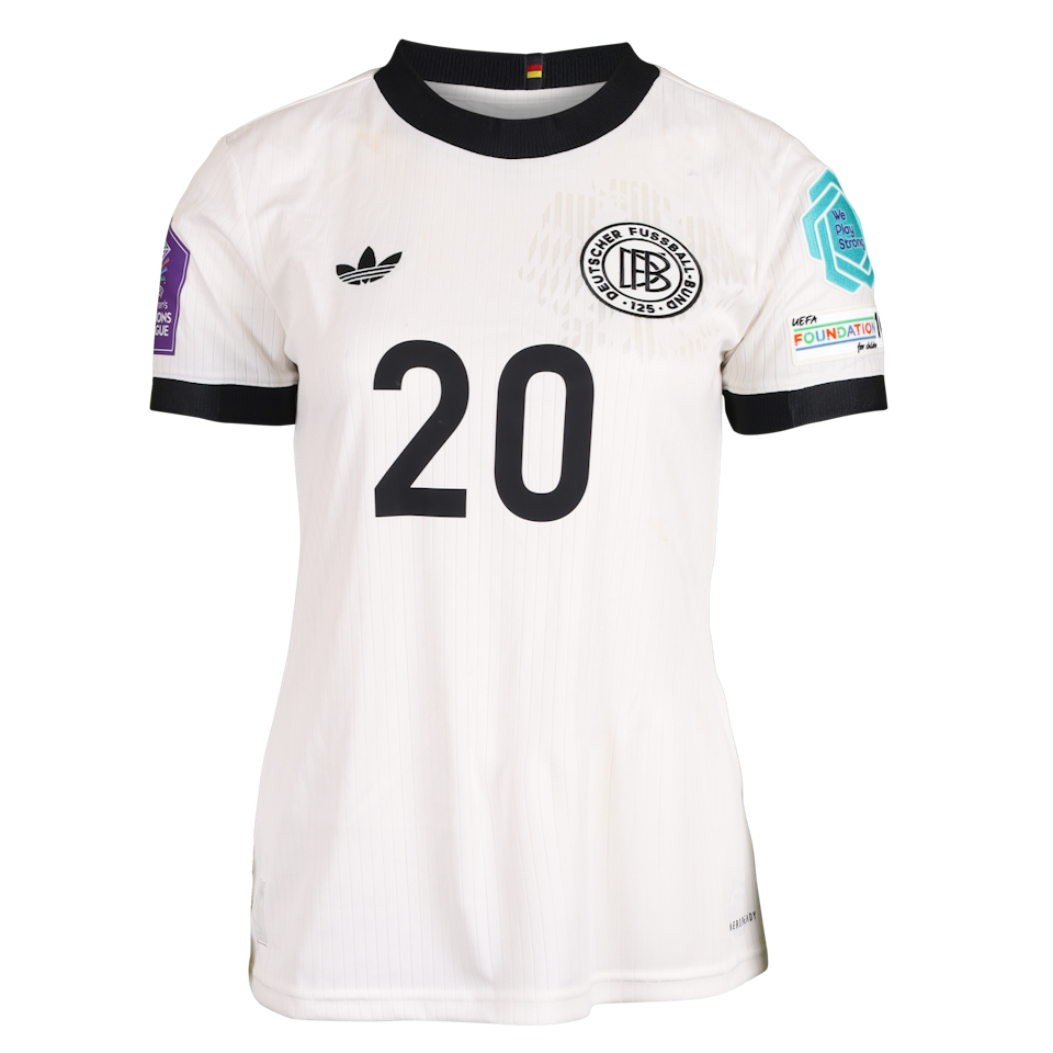 Elisa Senß Germany W shirt