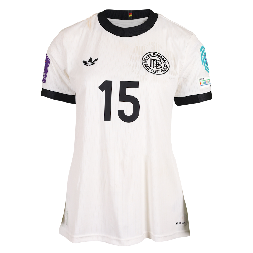 Selina Cerci Germany W shirt
