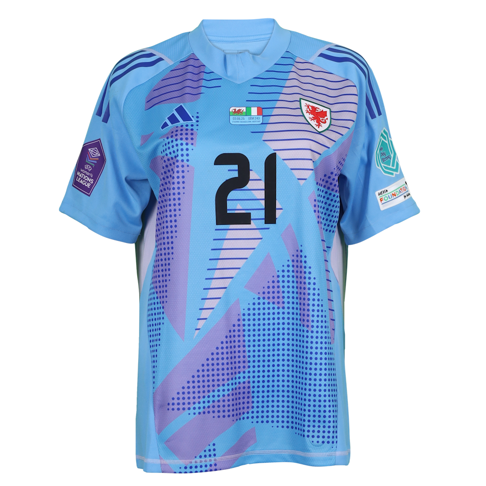 Safia Middleton-Patel Wales W camisa.