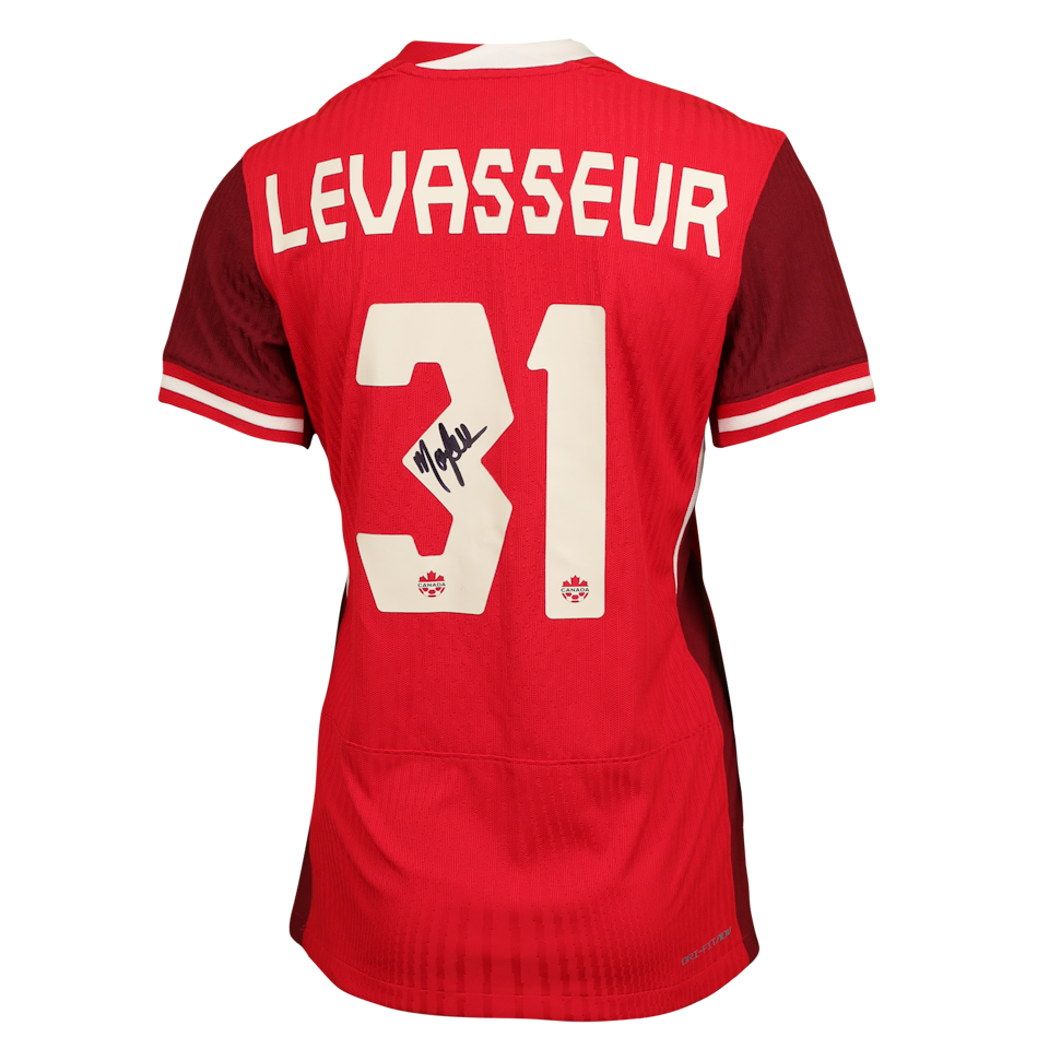 Marie Levasseur Canada W shirt