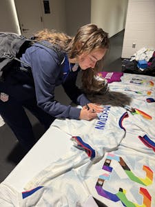 Tara McKeown United States W shirt