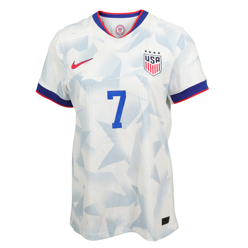 Lily Isabella Yohannes United States W shirt