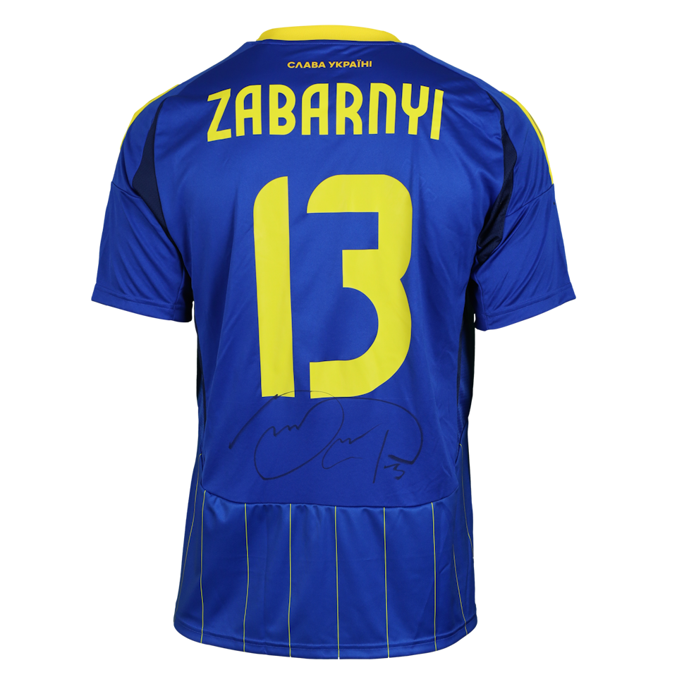 Illia Zabarnyi Ukraine のシャツ