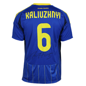 Ivan Kalyuzhnyi Ukraine camisa.