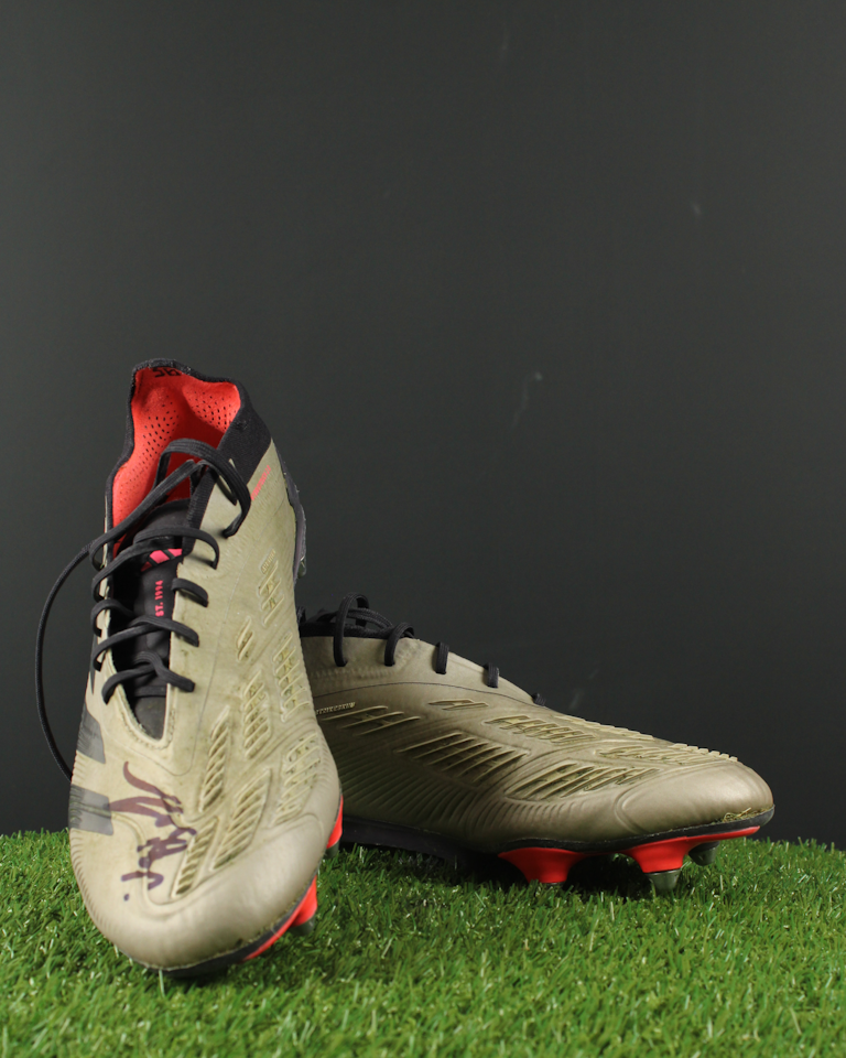 Lucien Agoumé I Boots