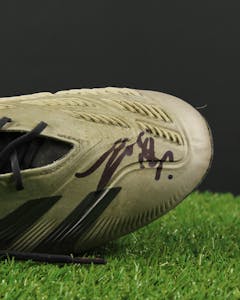 Lucien Agoumé I Boots