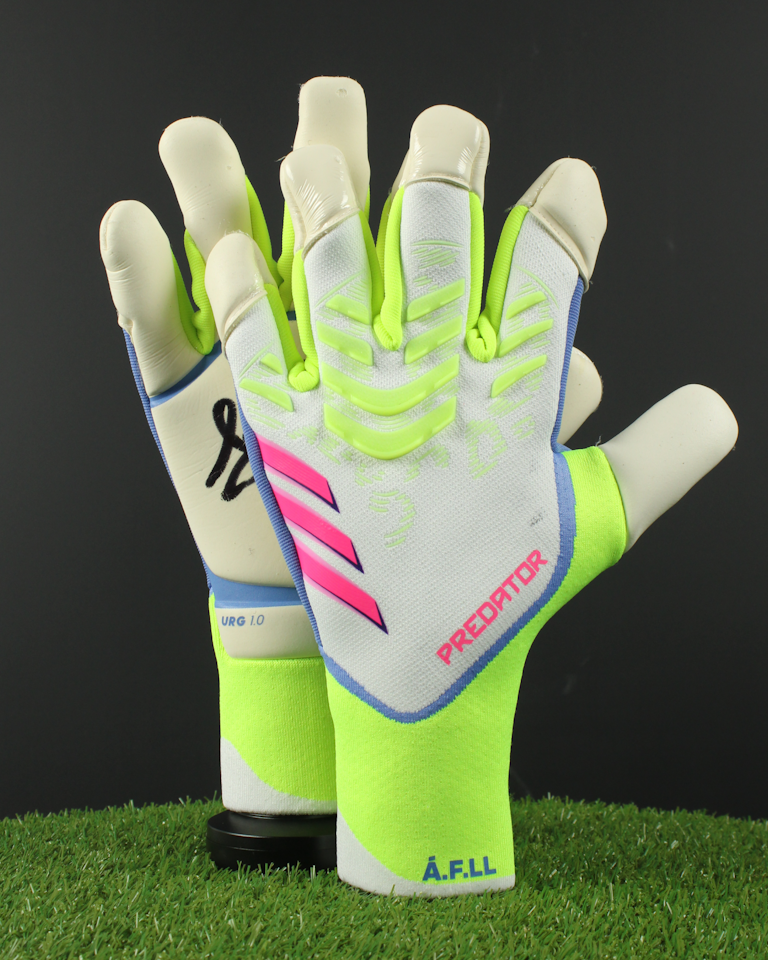 Álvaro Fernández I Gloves
