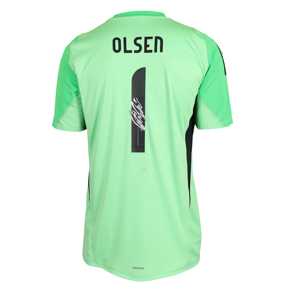 Sweden 팀의 Robin Olsen 셔츠
