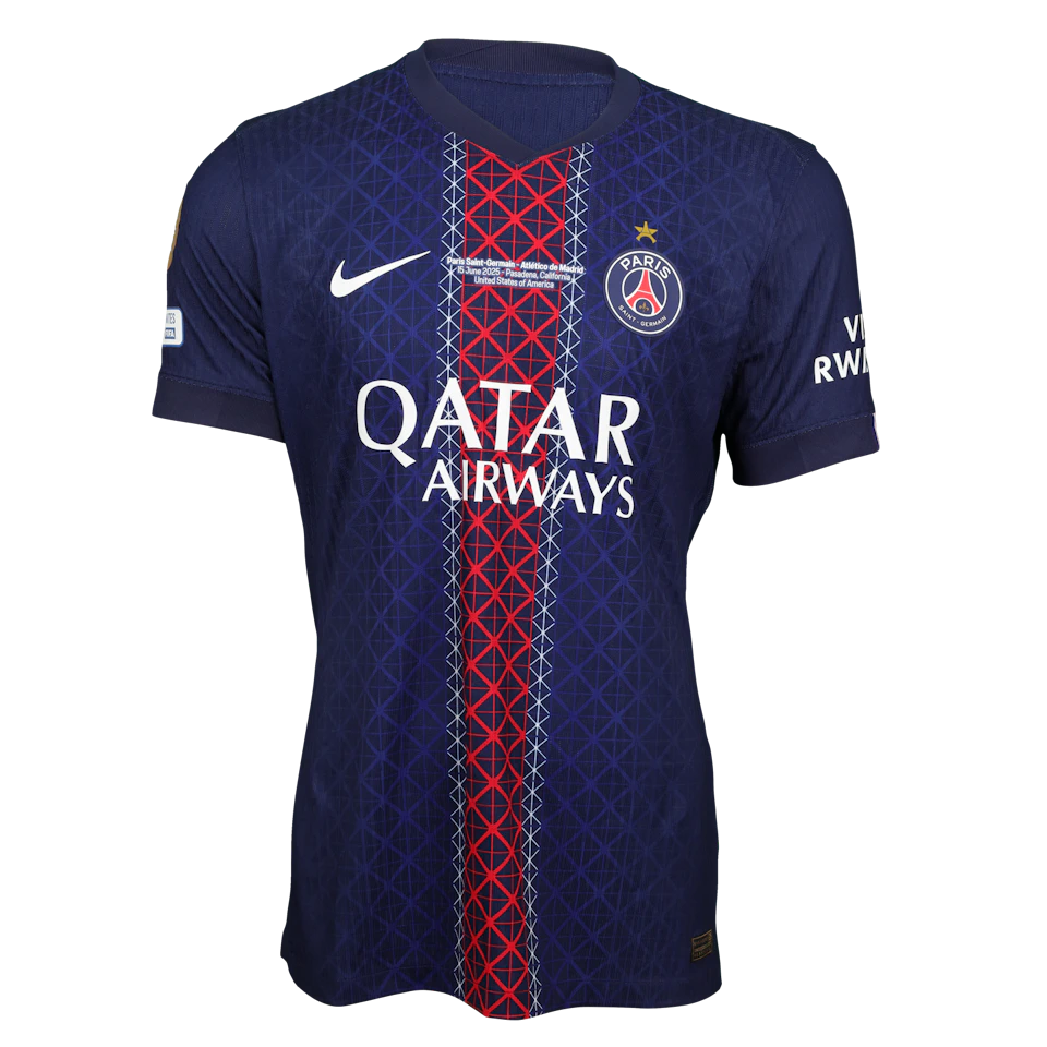 Paris Saint-Germain-Trikot von Khvicha Kvaratskhelia
