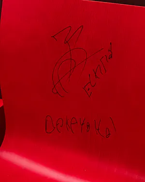 Johan Bakayoko | Seat & Locker