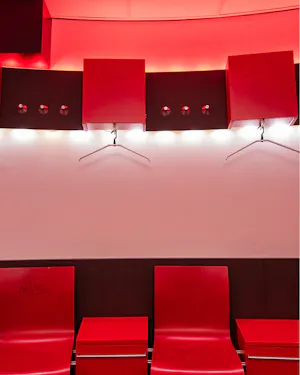 Joel Drommel | Seat & Locker