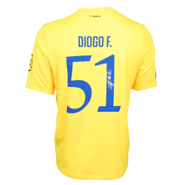 来自FC Porto的Diogo Dias Fernandes球衣
