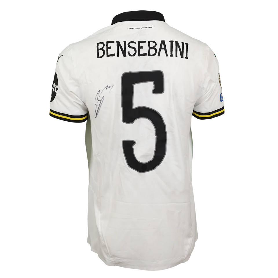 来自Borussia Dortmund的Ramy Bensebaini球衣