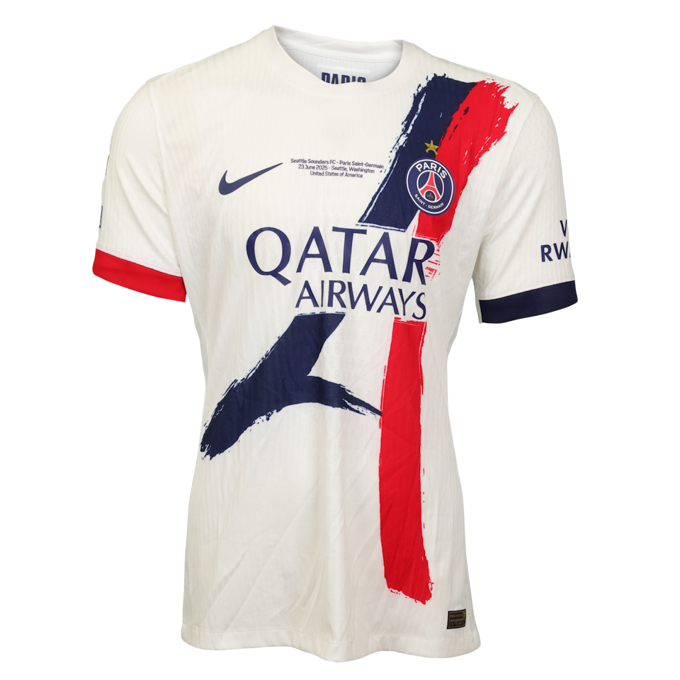 João Neves Paris Saint-Germain jersey