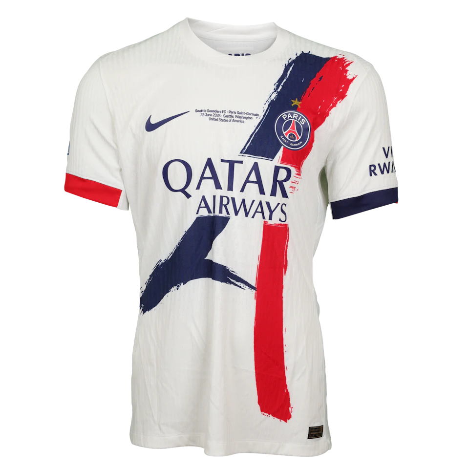 Bradley Barcola Paris Saint-Germain shirt