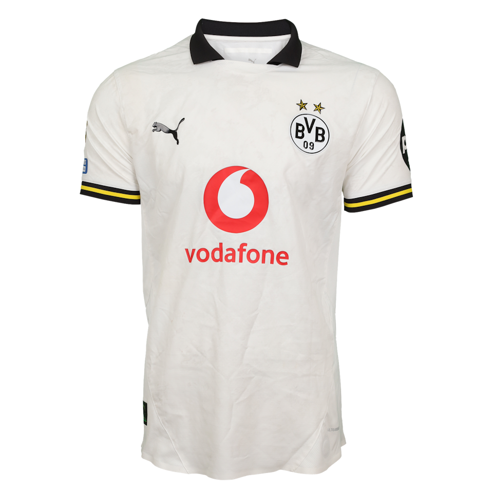Yan Borussia Dortmund shirt