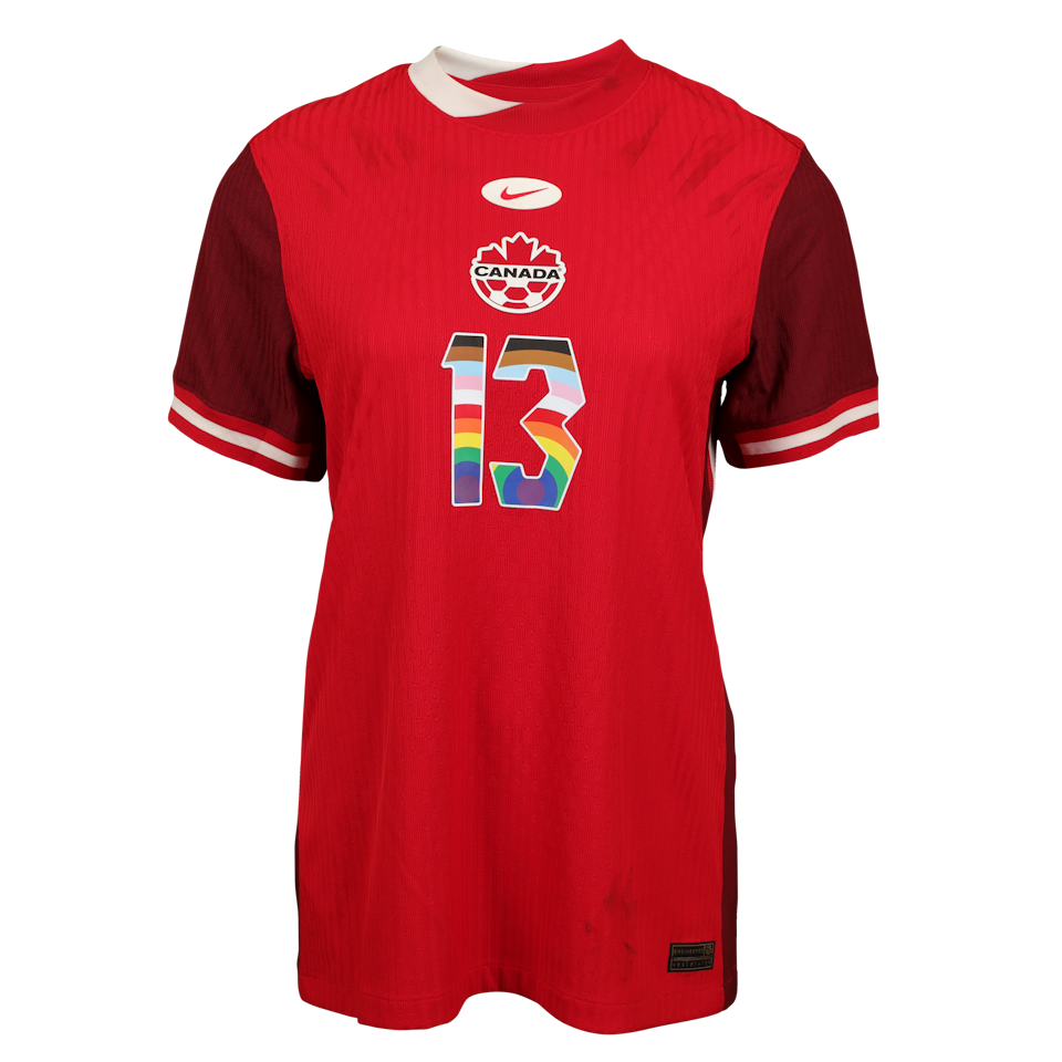 Simi Awujo Canada W shirt
