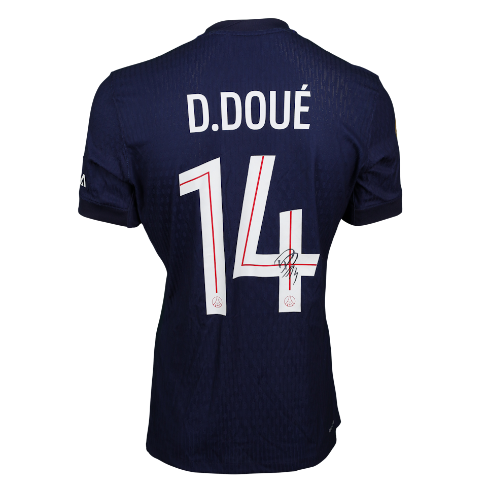Désiré Doué Paris Saint-Germain shirt