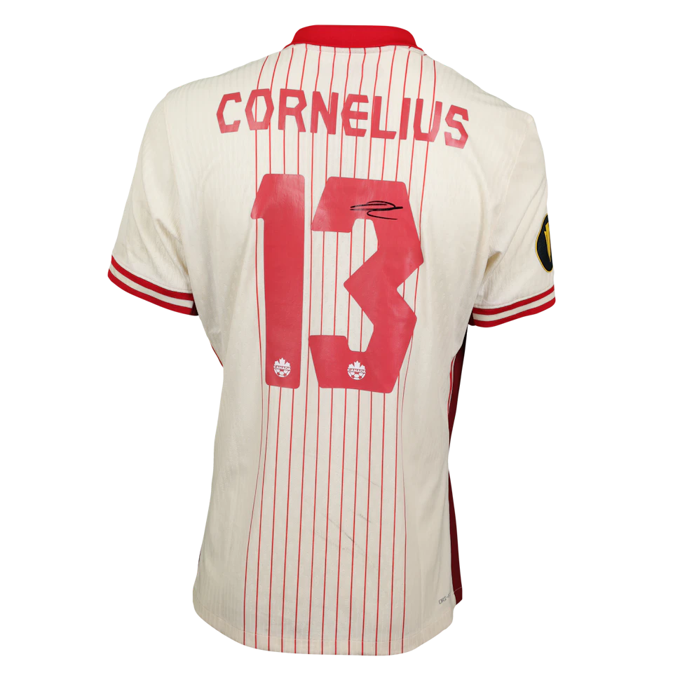 Canada 팀의 Derek Cornelius 셔츠