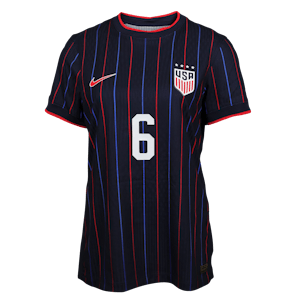 Lynn Biyendolo United States W shirt