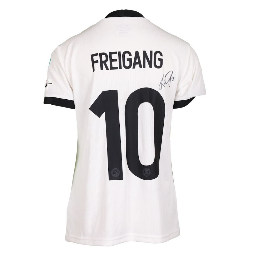 Laura Freigang Germany W shirt