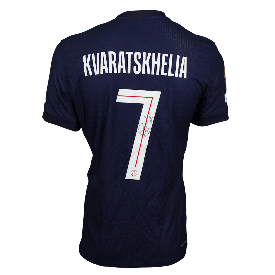 Khvicha Kvaratskhelia Paris Saint-Germain shirt