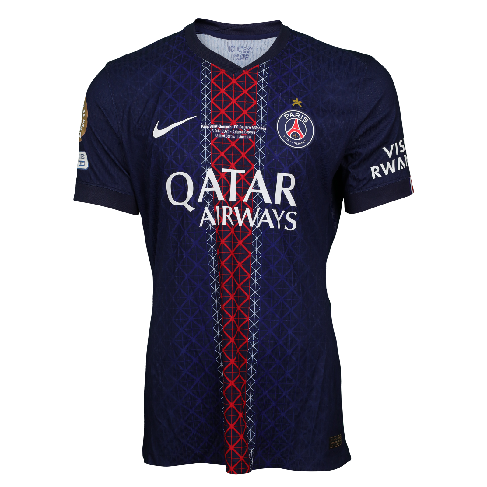 Khvicha Kvaratskhelia Paris Saint-Germain shirt