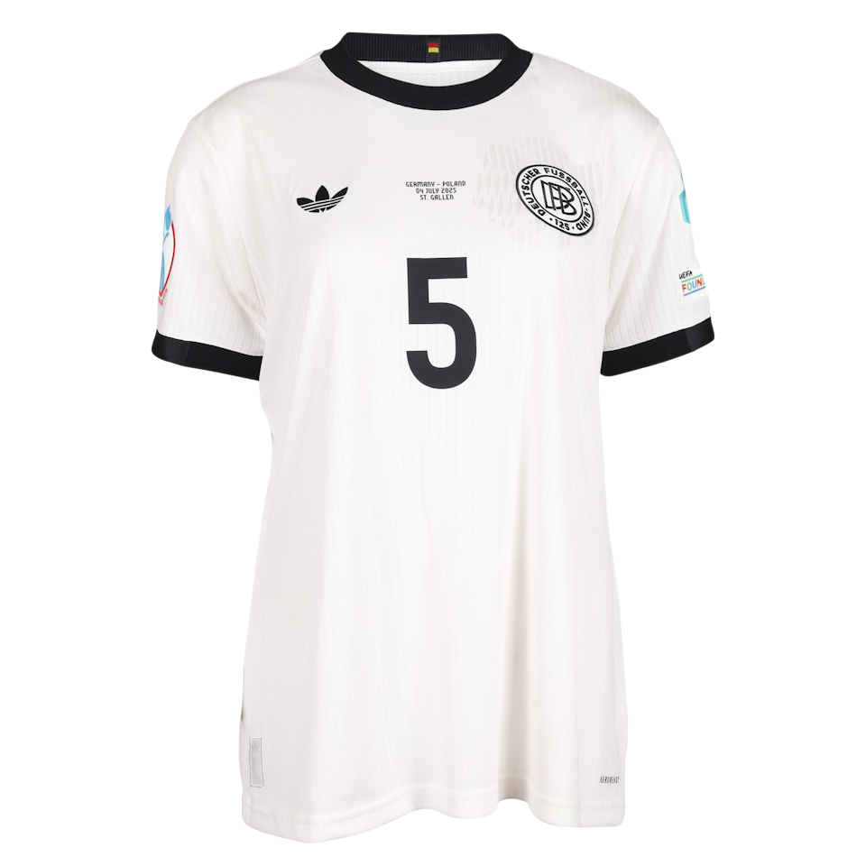 Carlotta Wamser Germany W shirt