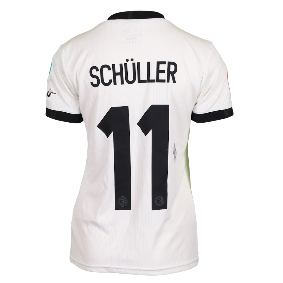 Lea Schüller Germany W forması