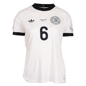 Janina Minge Germany W shirt
