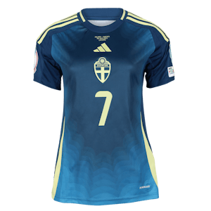 Madelen Janogy Sweden W shirt