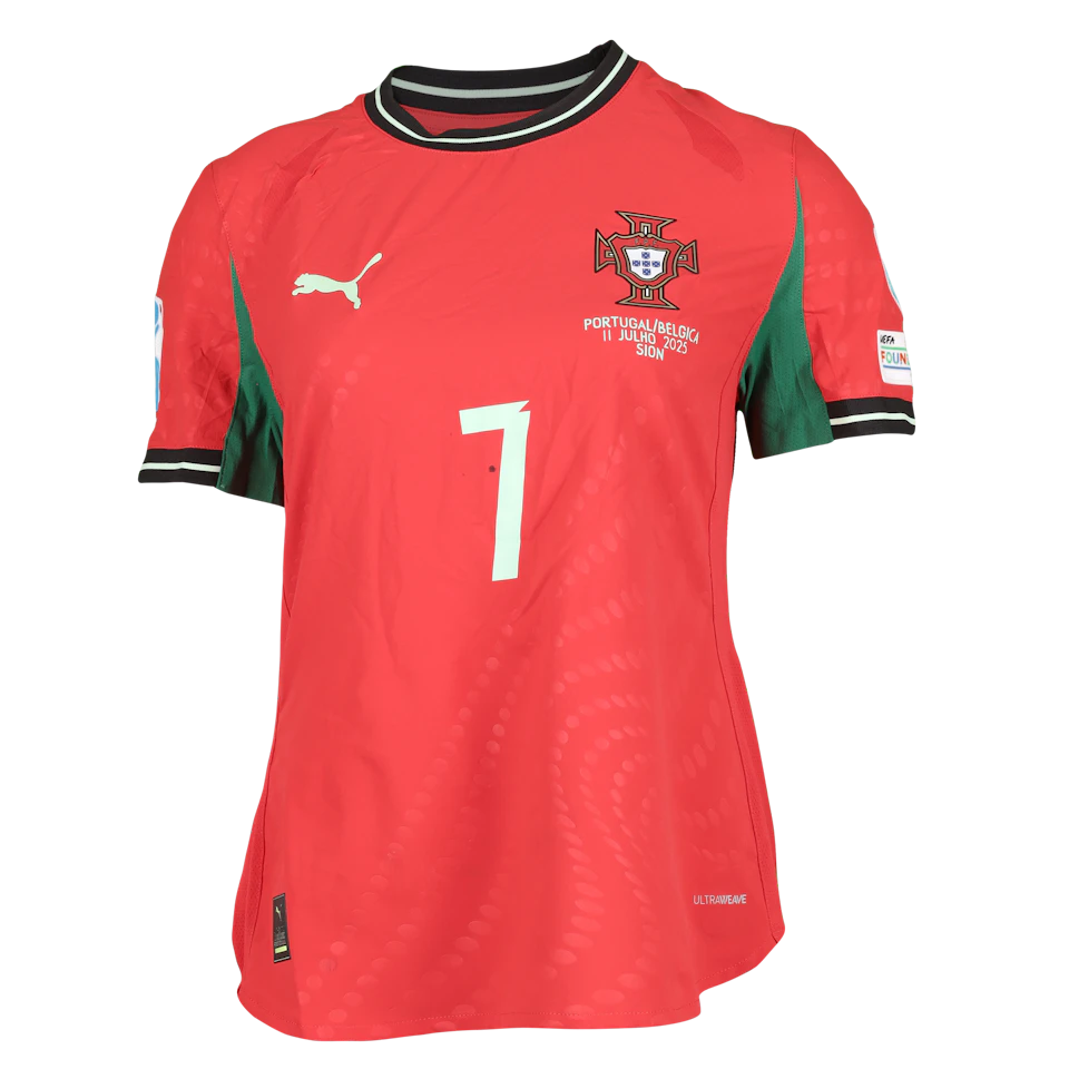 Francisca Nazareth Portugal W forması