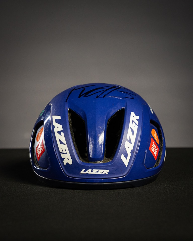 Frank van den Broek | Helmet